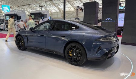 نمای کناری و عقبی شیائومی SU7