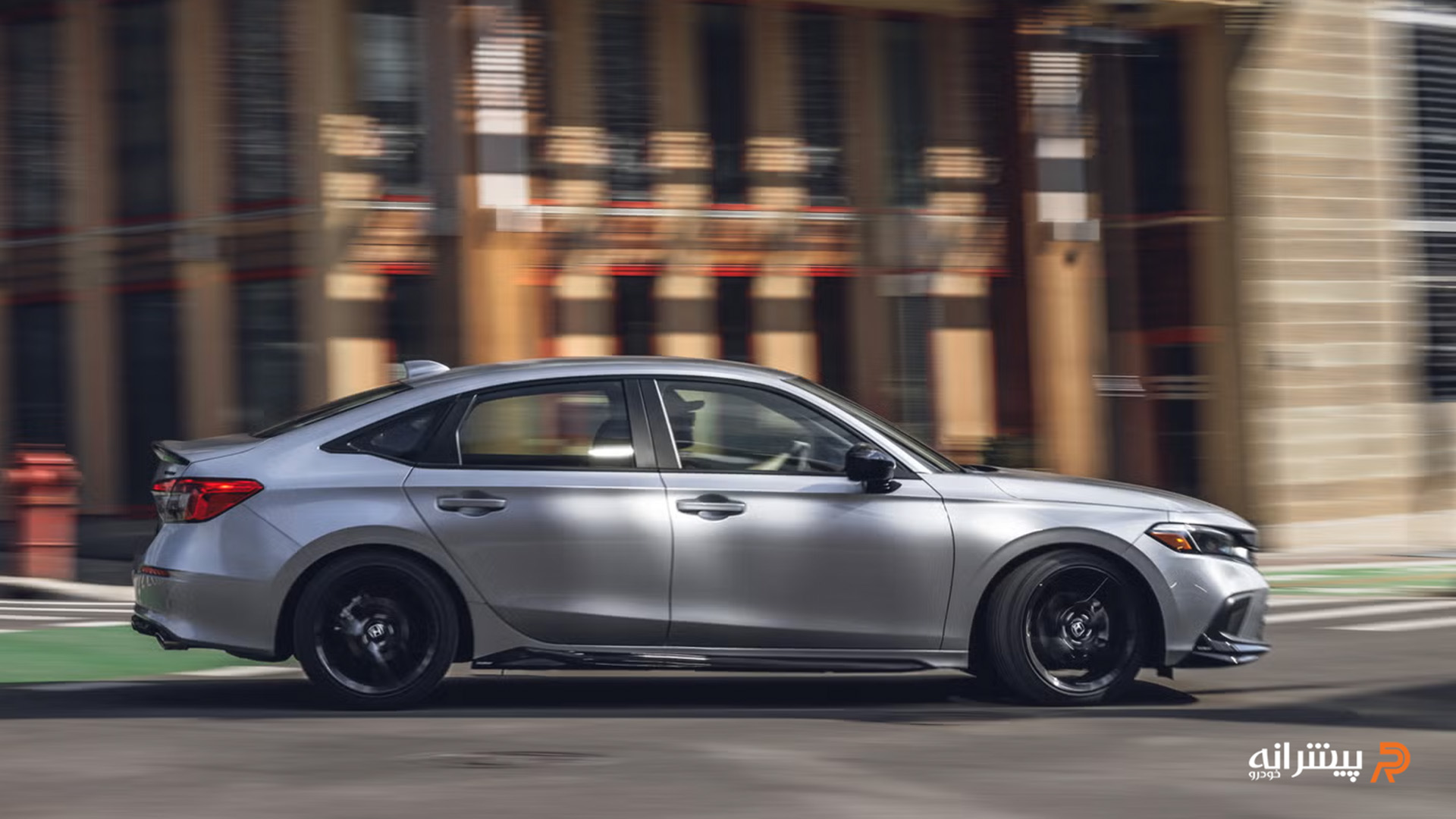 نمای کناری هوندا سیویک 2024