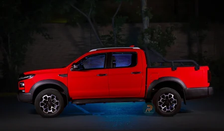 نمای کناری کی ام سی T9