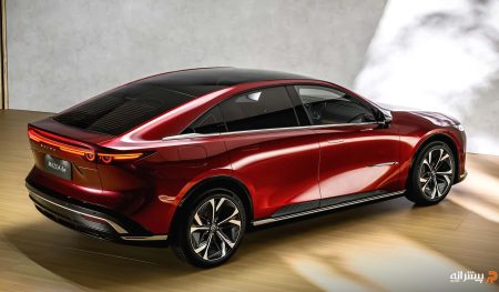 نمای عقب مزدا EZ-6