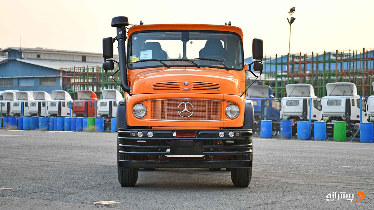 نمای جلوی کامیون بنز ۲۶۳۰ ایران خودرو دیزل