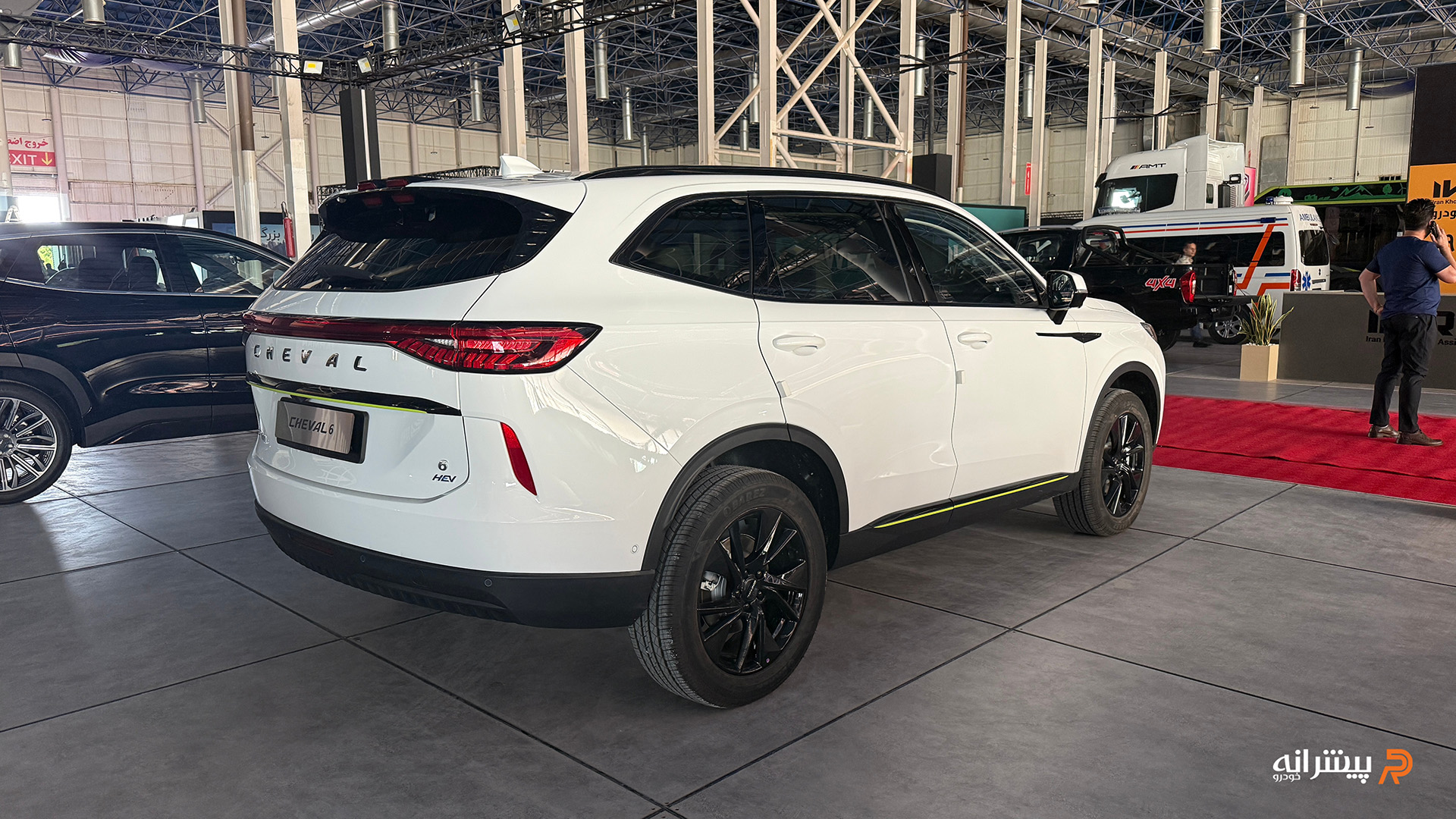 نمای کناری شوال ۶ بهمن