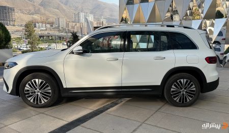 نمای کناری مرسدس بنز EQB