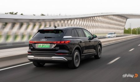 نمای عقب آئودی Q5 e-Tron