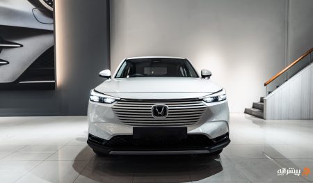 نمای جلوی هوندا وزل یا HR-V