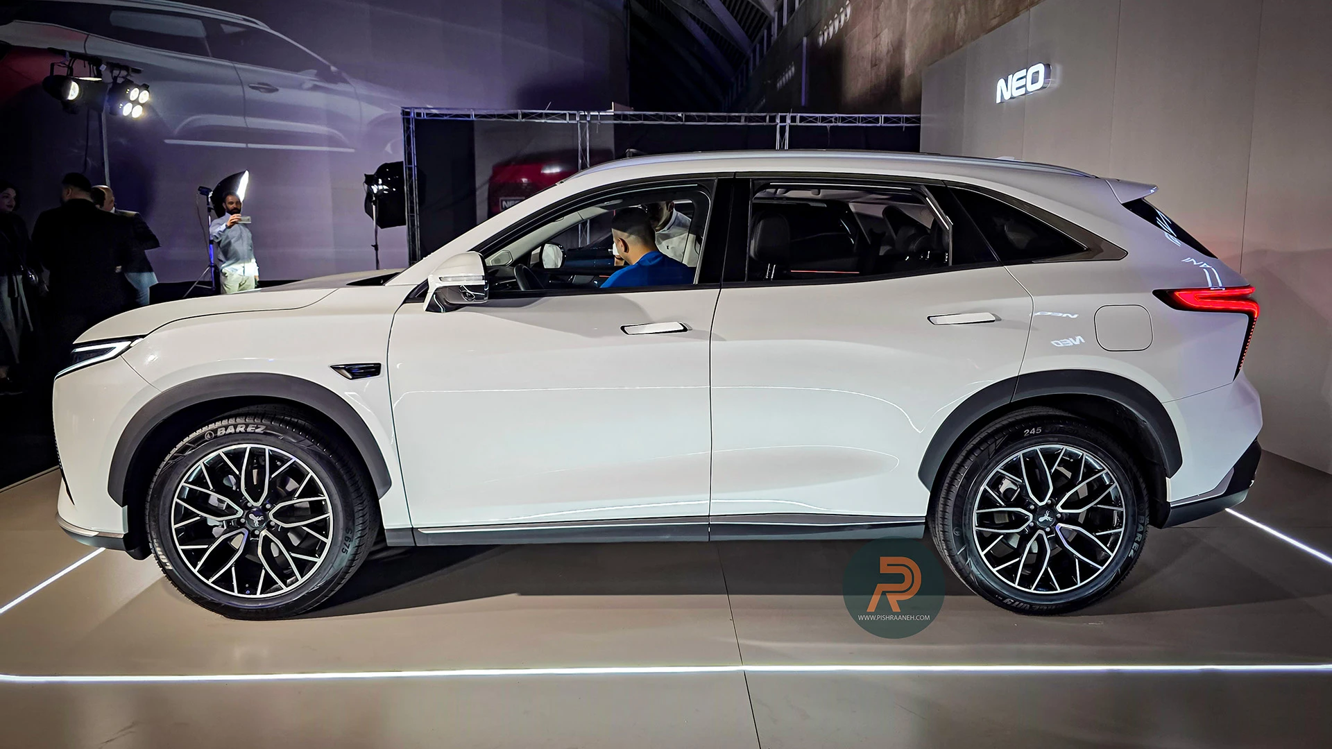 نمای کناری لاماری هیرکانی