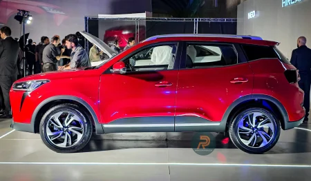 نمای کناری ماشین لاماری نئو