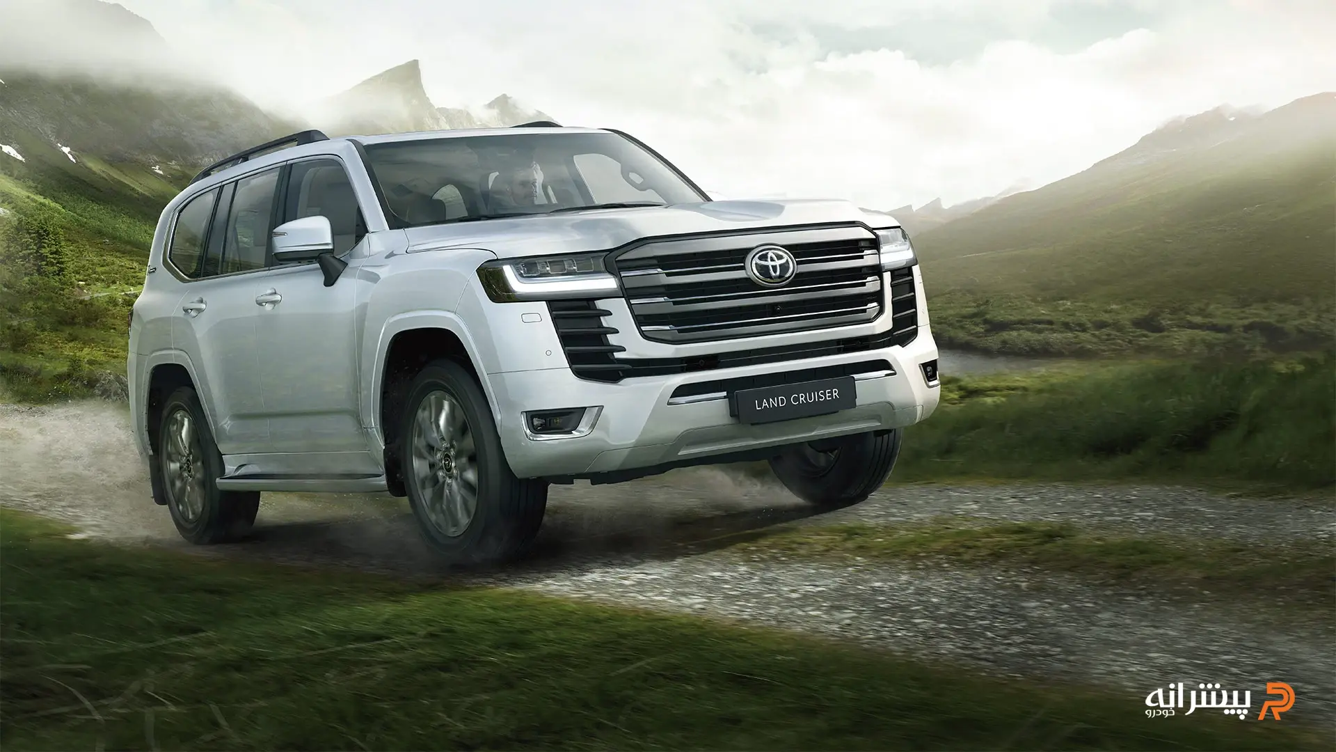 لندکروزر اتاق ۳۰۰