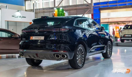 نمای عقب ماشین چانگان UNI-K