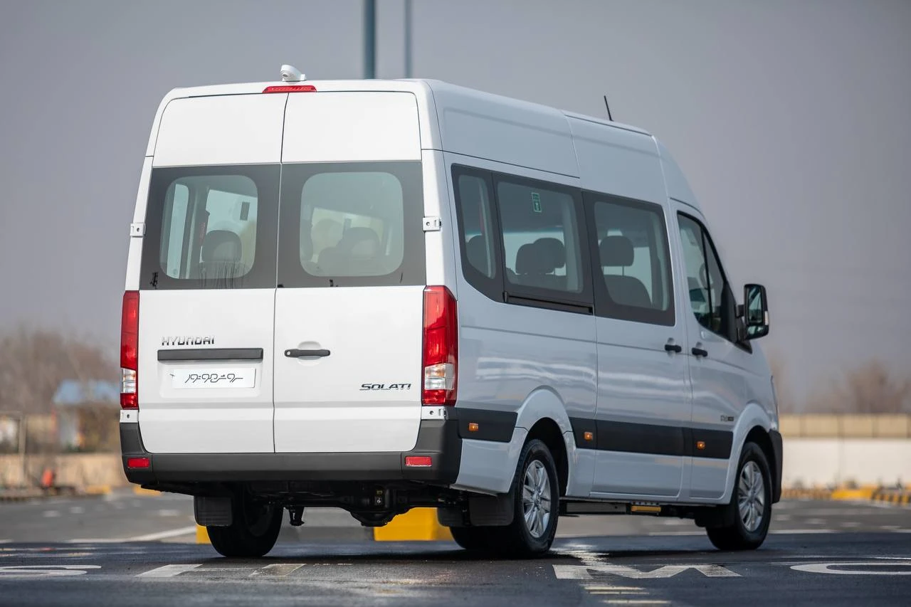 نمای عقب هیوندای H350