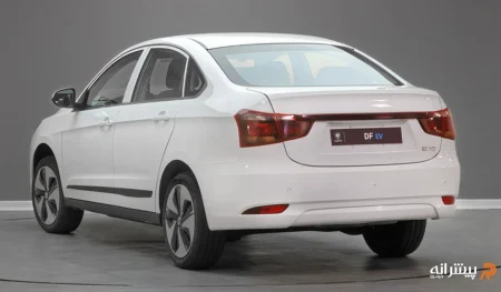 نمای عقب دانگ فنگ E70