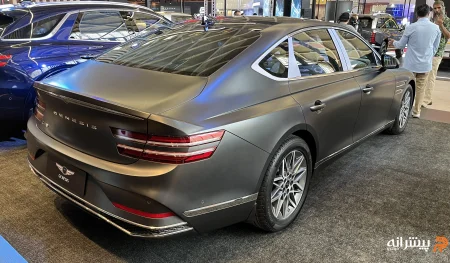 نمای عقب جنسیس G80