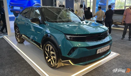 نمای جلویی اوپل موکا برقی (EV)